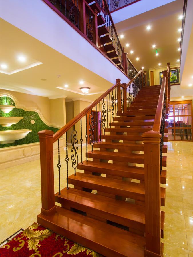 Buudai Hotel Darchan Exterior foto